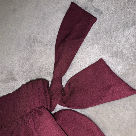 Revamped Off-Shoulder Crop Top - Picture 3 of 5